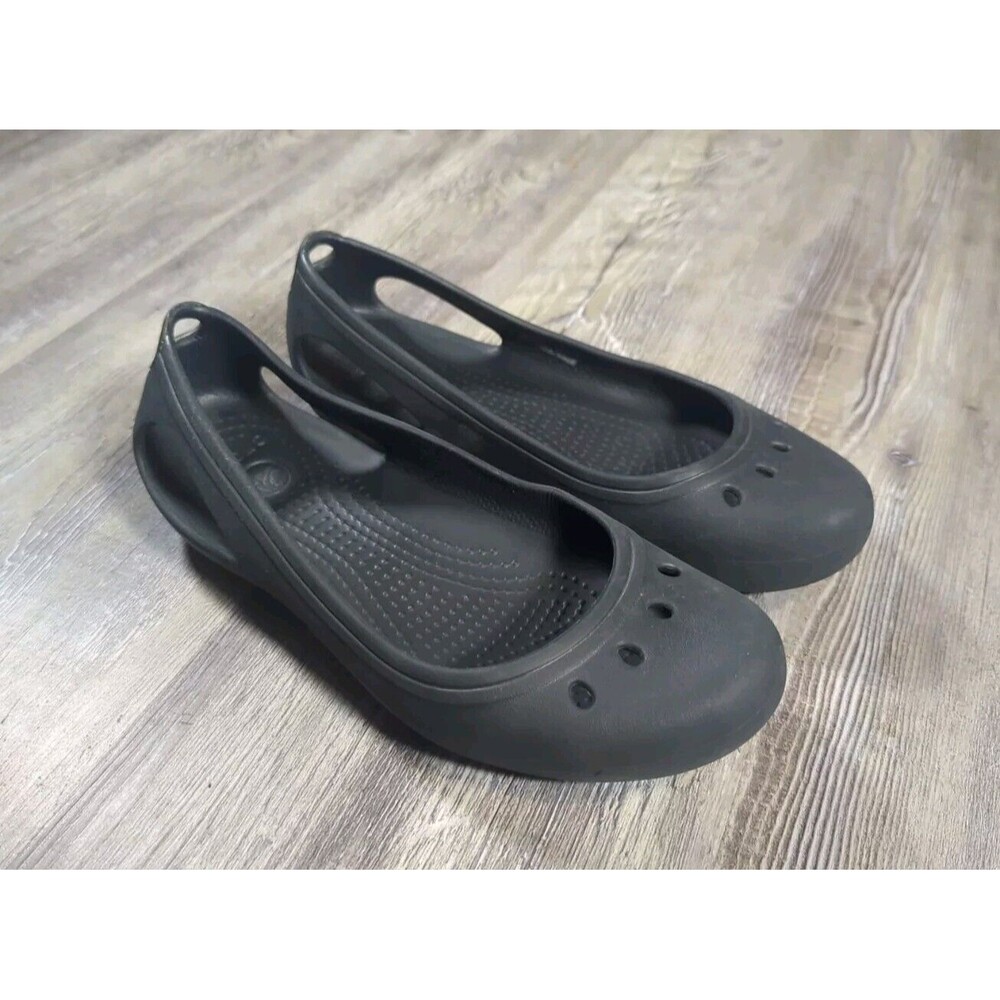 Crocs Women's Size 6 Kadee Black Closed Toe Comfort Ballet Flat Shoes